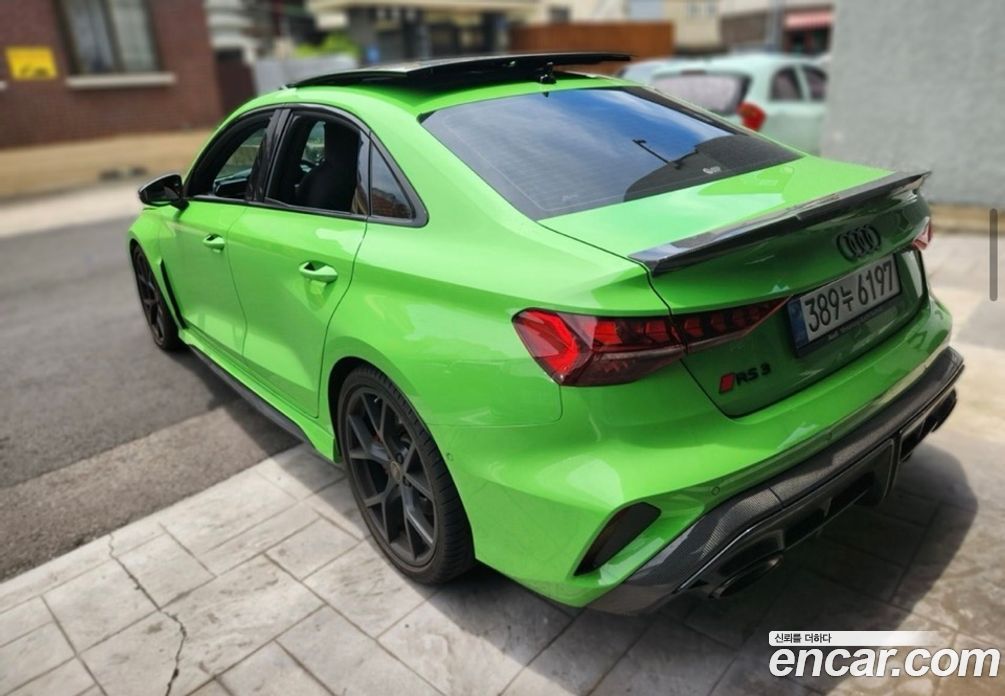 Audi RS3 (8Y) фото 2