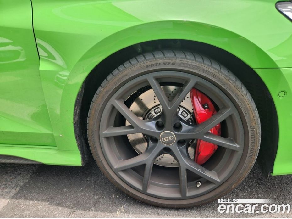 Audi RS3 (8Y) фото 4