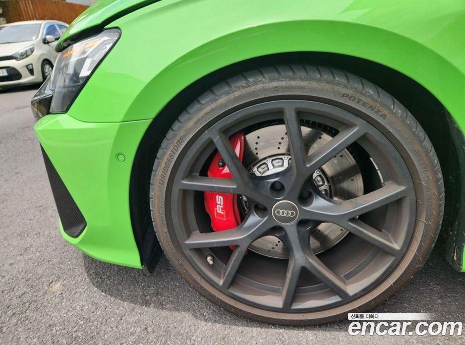 Audi RS3 (8Y) фото 5