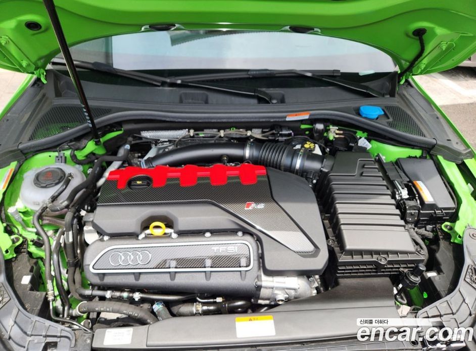 Audi RS3 (8Y) фото 13