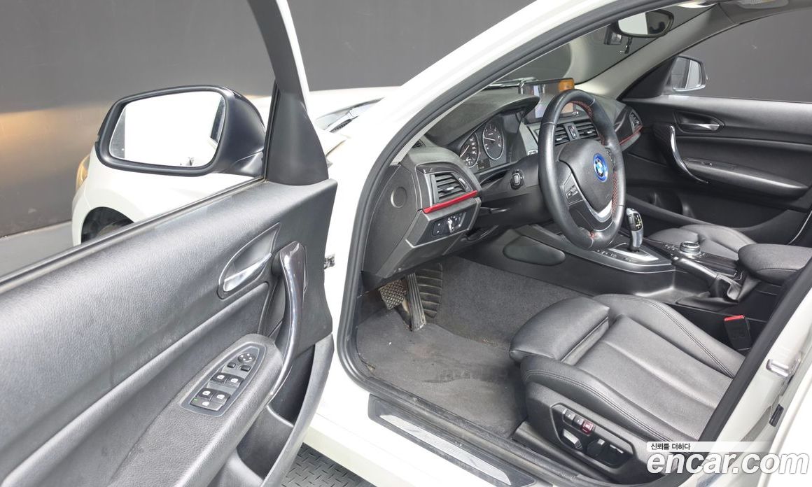 BMW 1-Series (F20) фото 10
