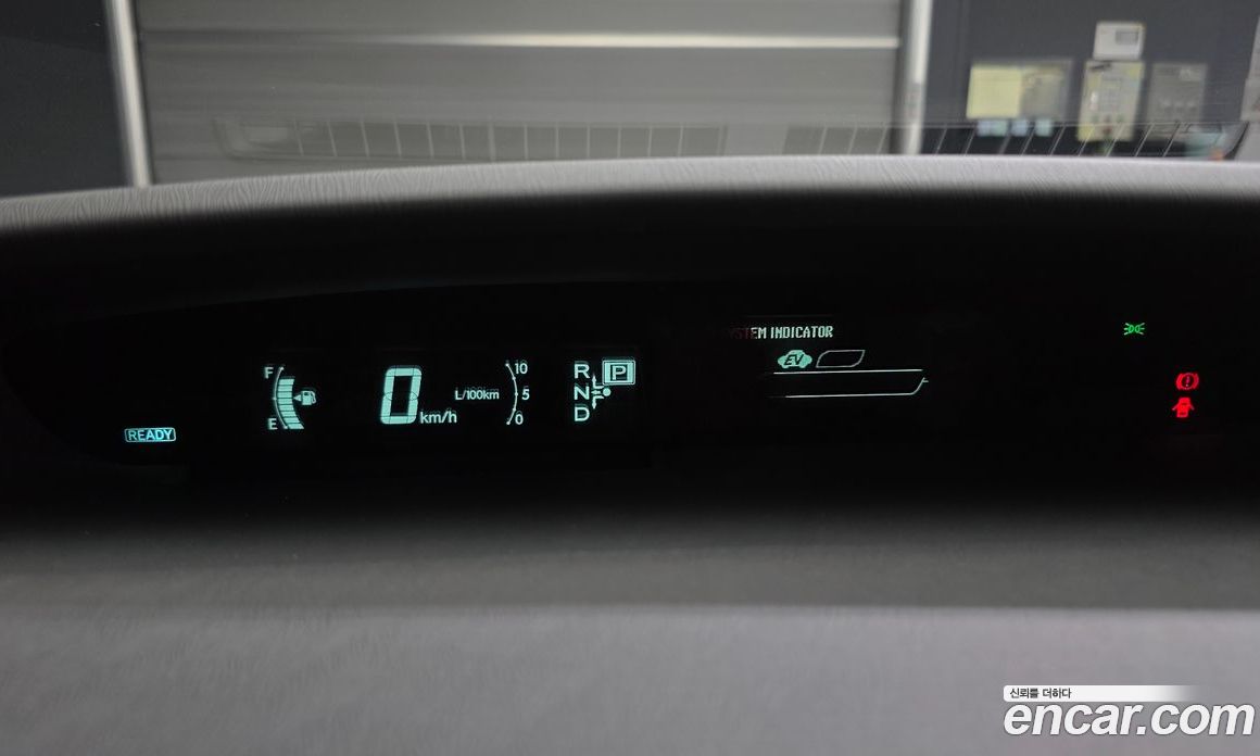 Toyota Prius фото 8