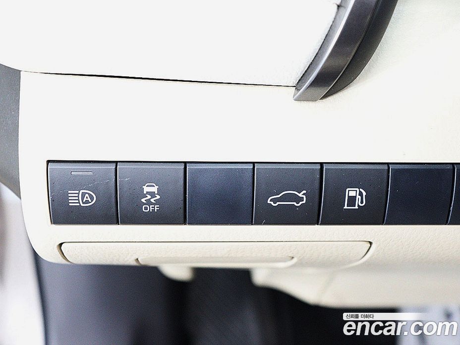 Toyota Camry (XV70) фото 15