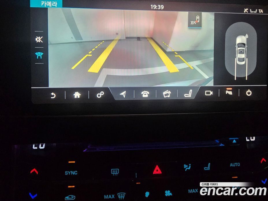 Jaguar XF (X260) фото 15