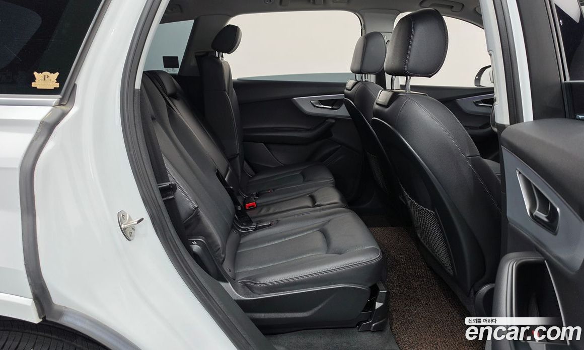 Audi Q7 (4M) фото 11
