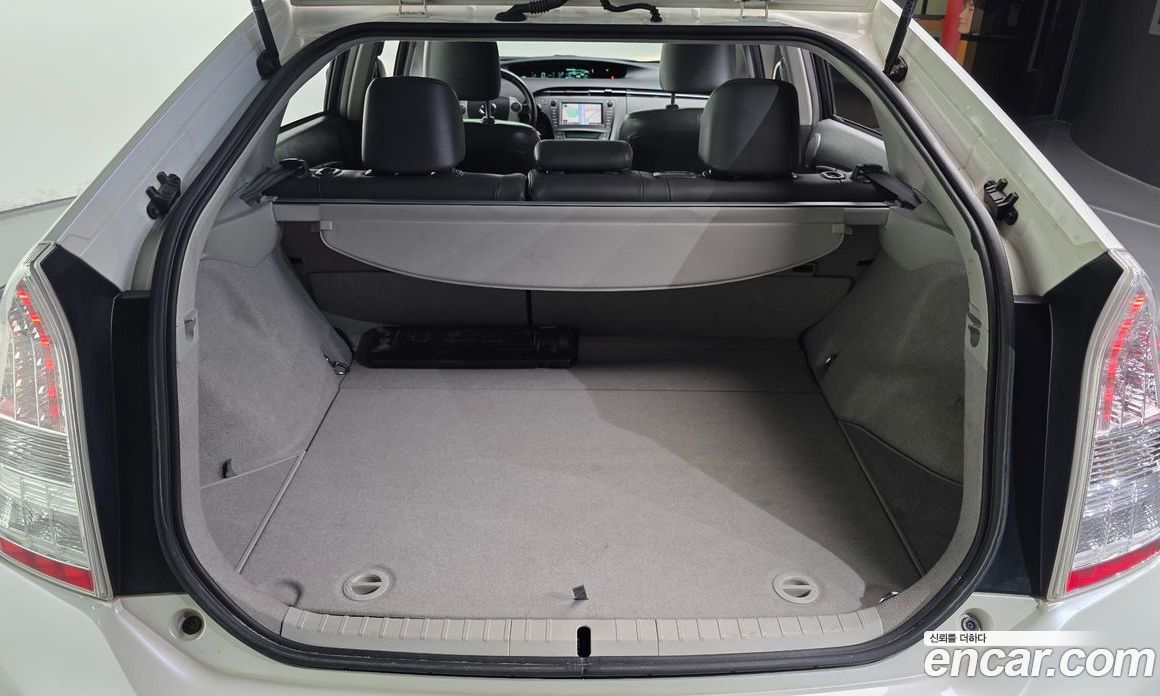 Toyota Prius фото 20
