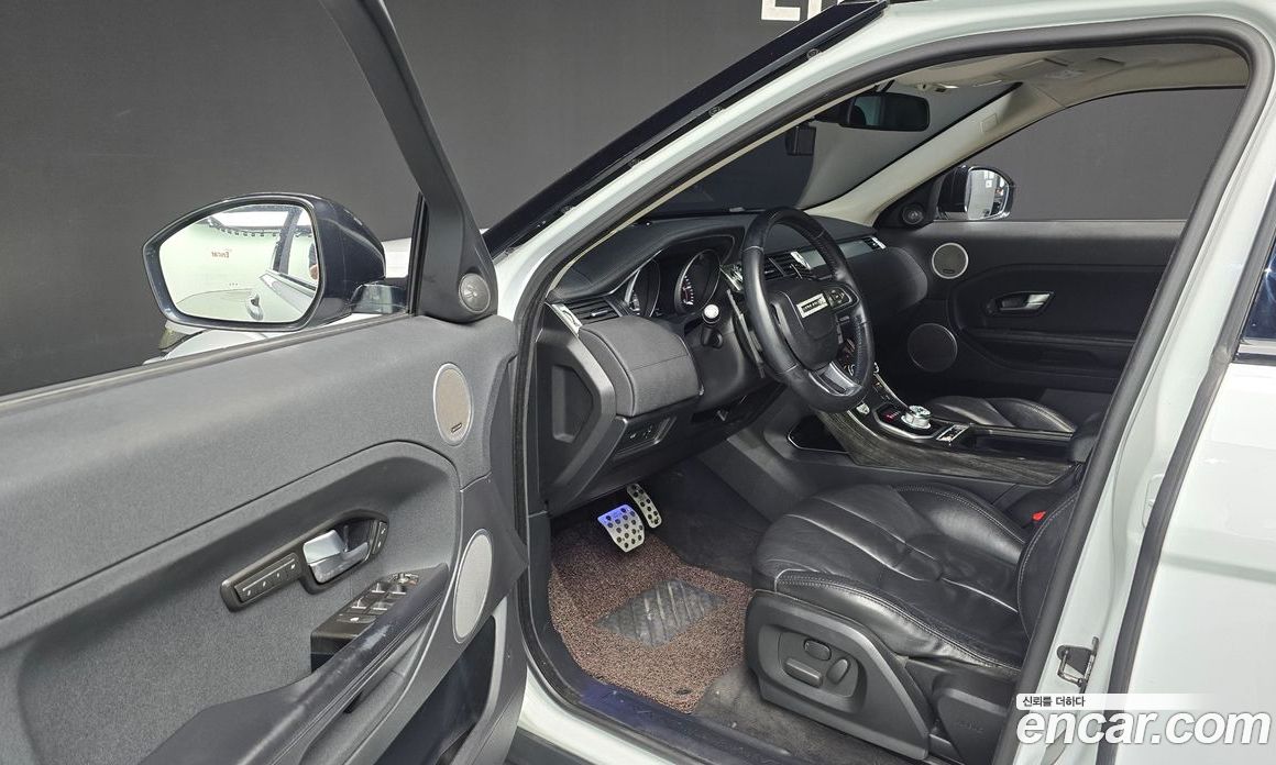 Land Rover Range Rover Evoque фото 10