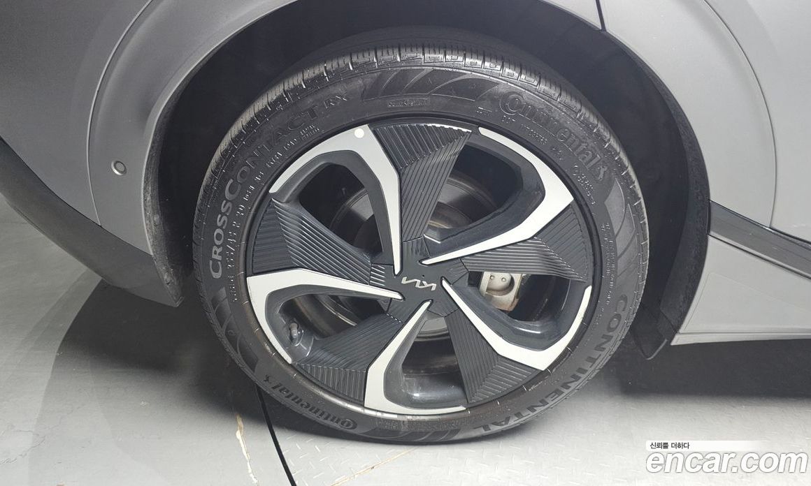 Kia EV6 фото 5