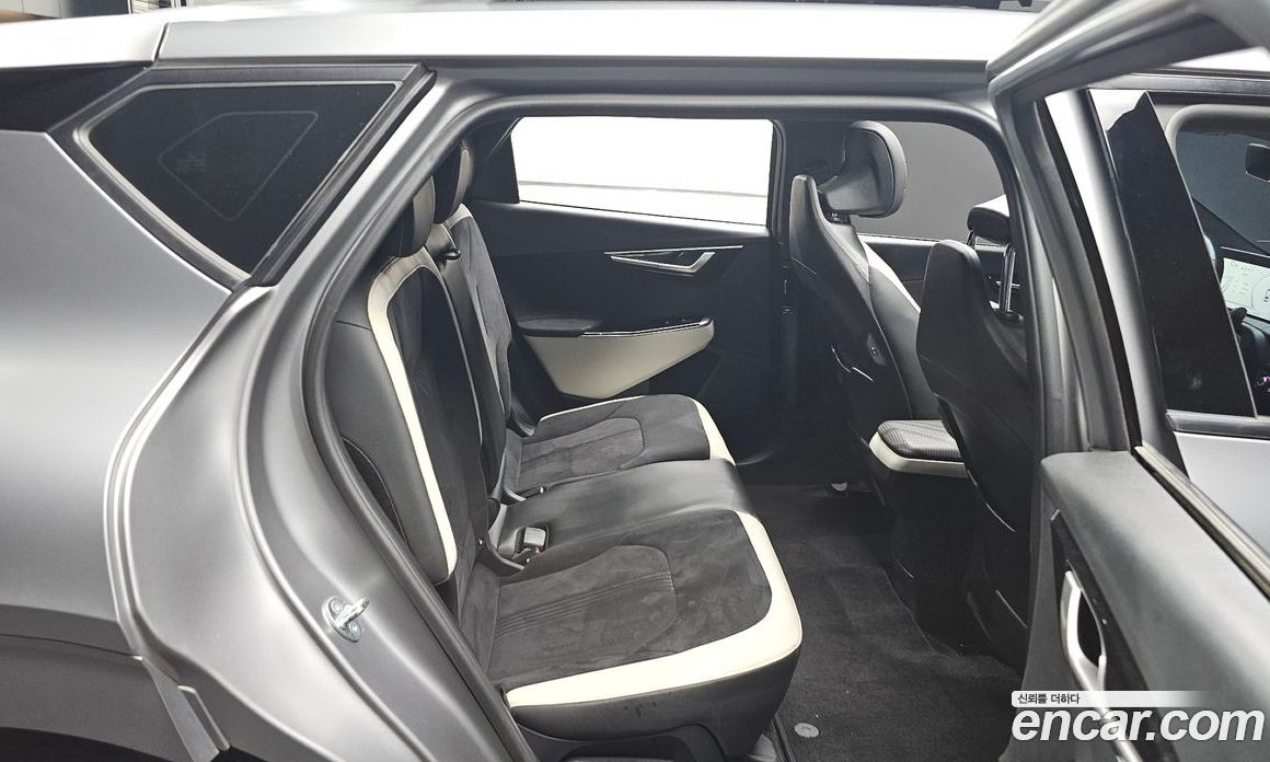 Kia EV6 фото 11