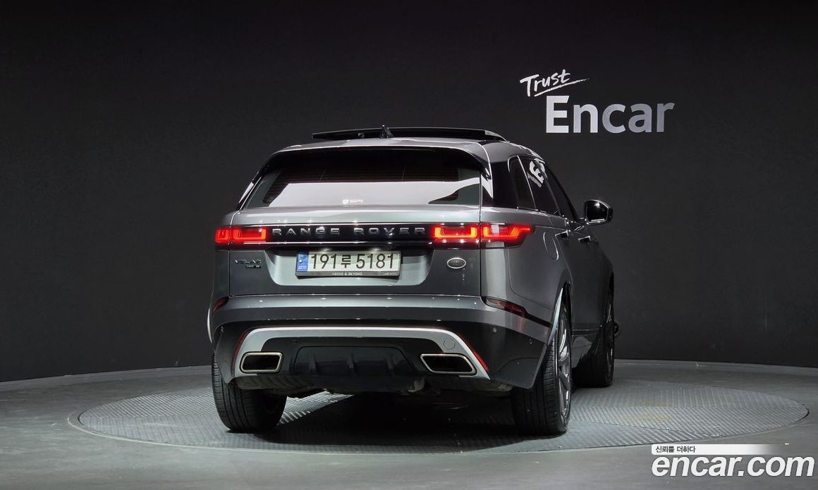 Land Rover Range Rover Velar фото 4