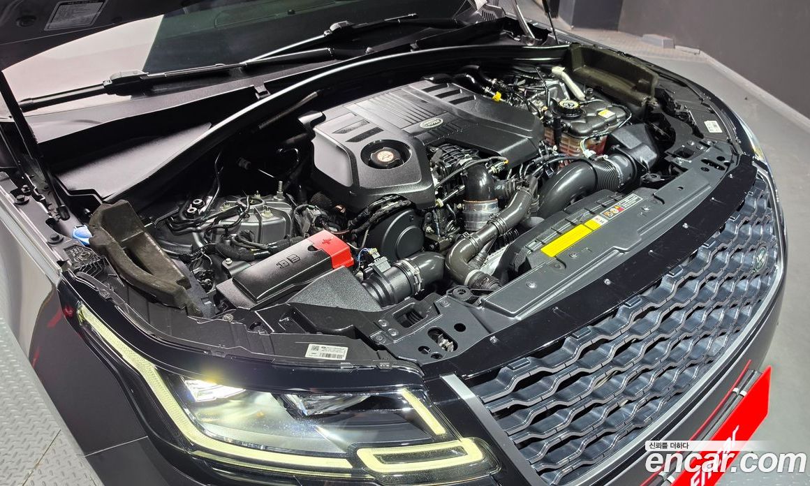 Land Rover Range Rover Velar фото 6