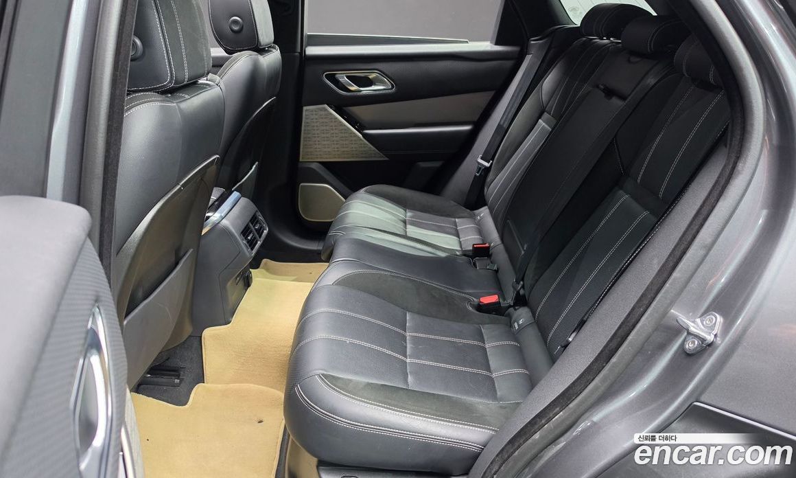 Land Rover Range Rover Velar фото 11