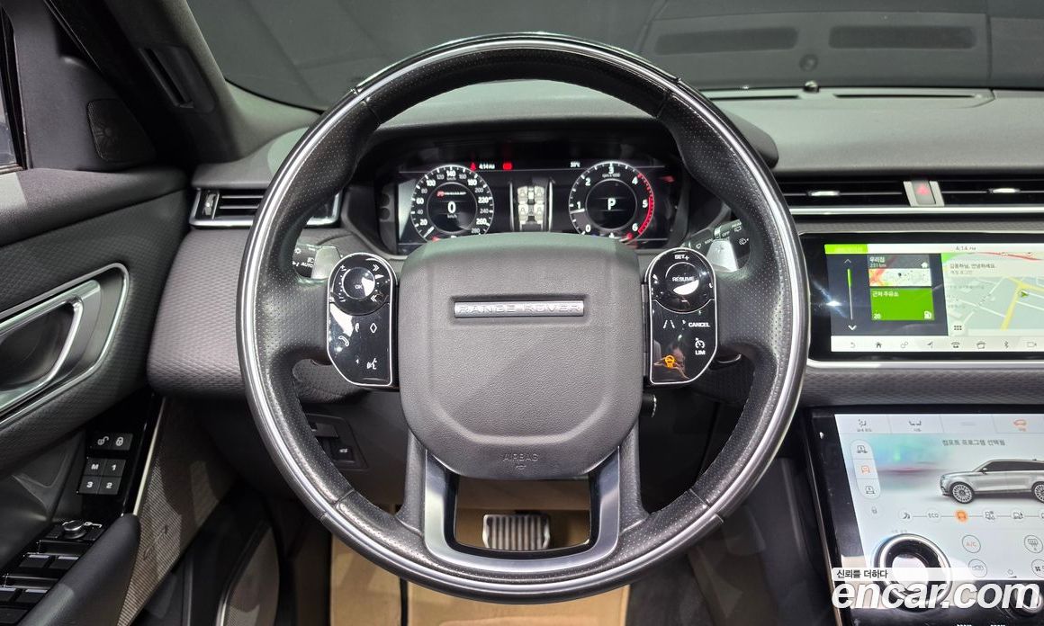 Land Rover Range Rover Velar фото 13