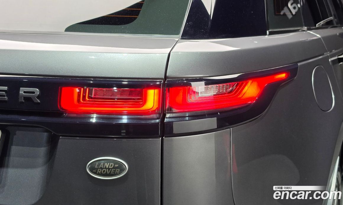 Land Rover Range Rover Velar фото 23