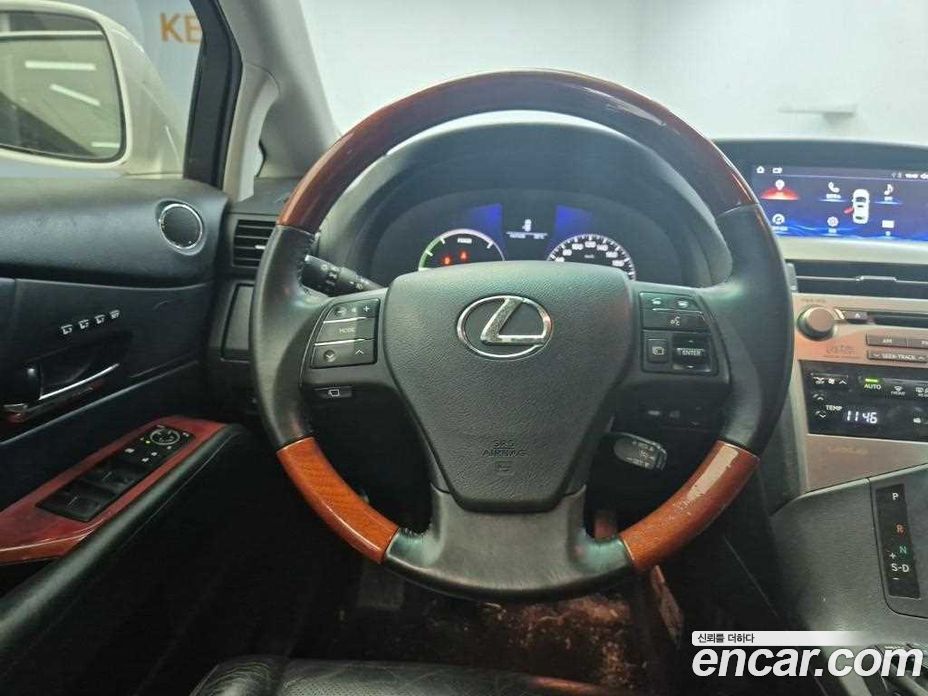 Lexus RX450h фото 5