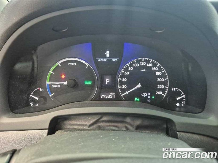 Lexus RX450h фото 8