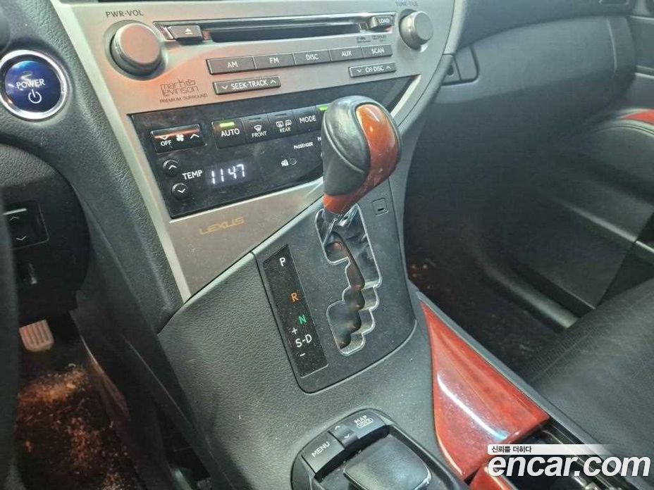 Lexus RX450h фото 9