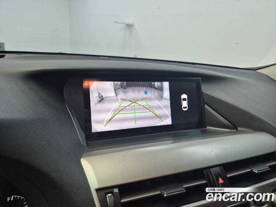 Lexus RX450h фото 13