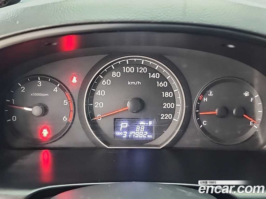 Hyundai Grand Starex фото 6