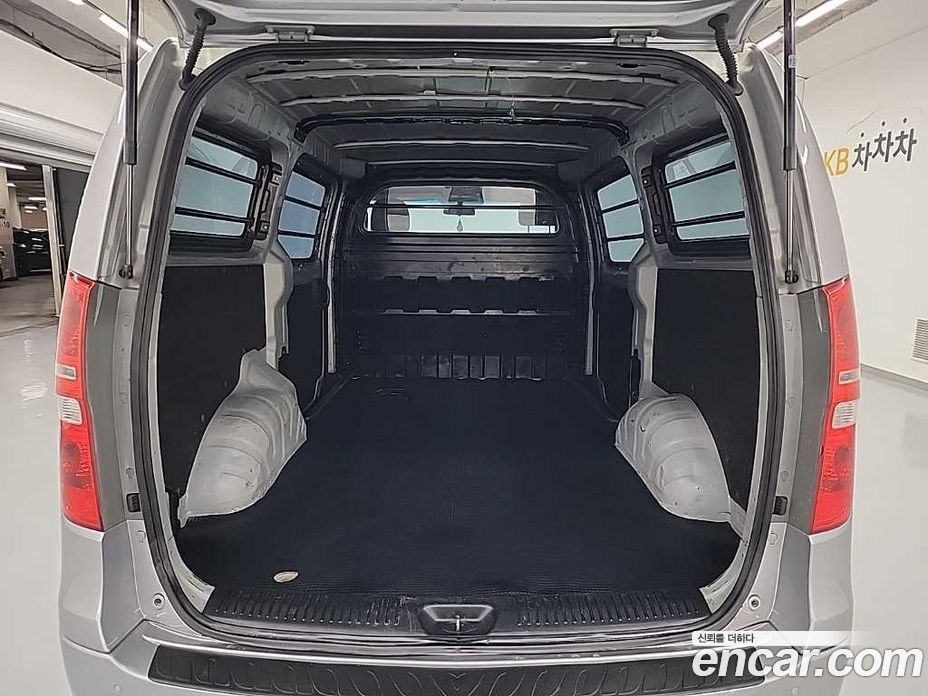 Hyundai Grand Starex фото 16