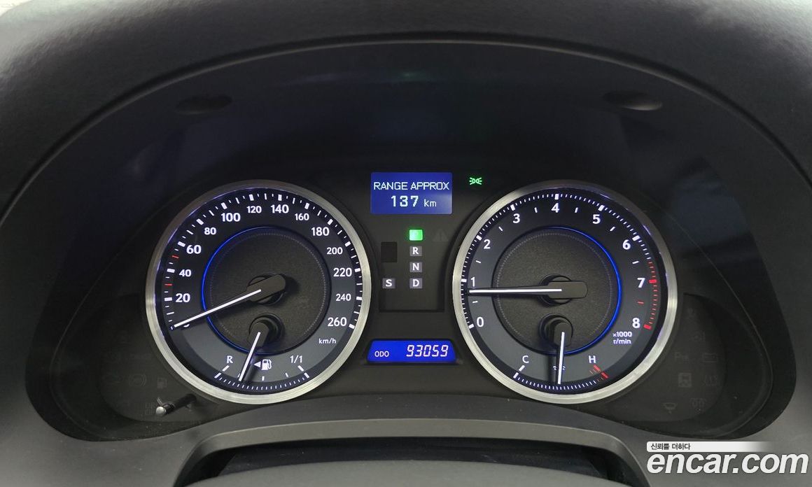 Lexus IS250 фото 8