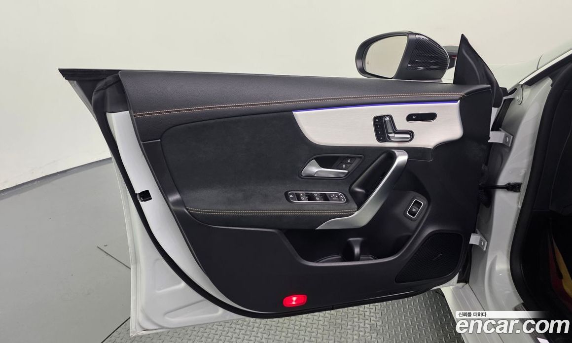 Mercedes-Benz CLA-Class C11 фото 24