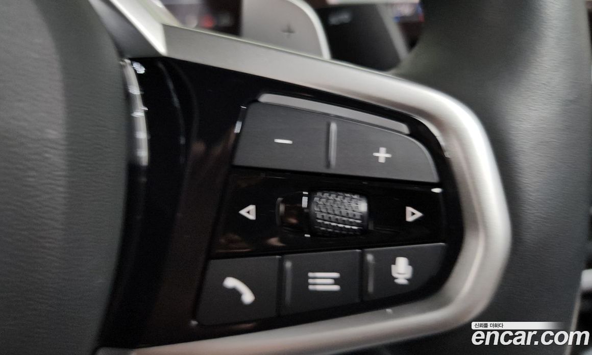 BMW 4-Series (G22) фото 15