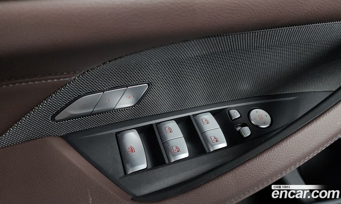 BMW 4-Series (G22) фото 20