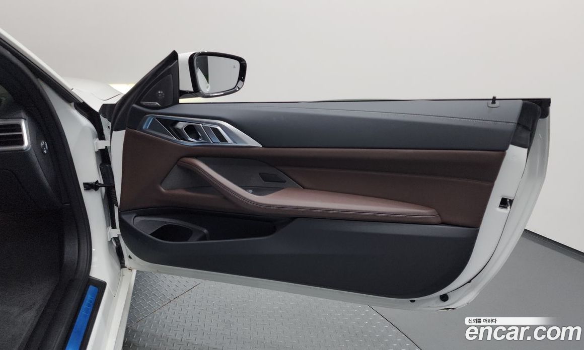 BMW 4-Series (G22) фото 25