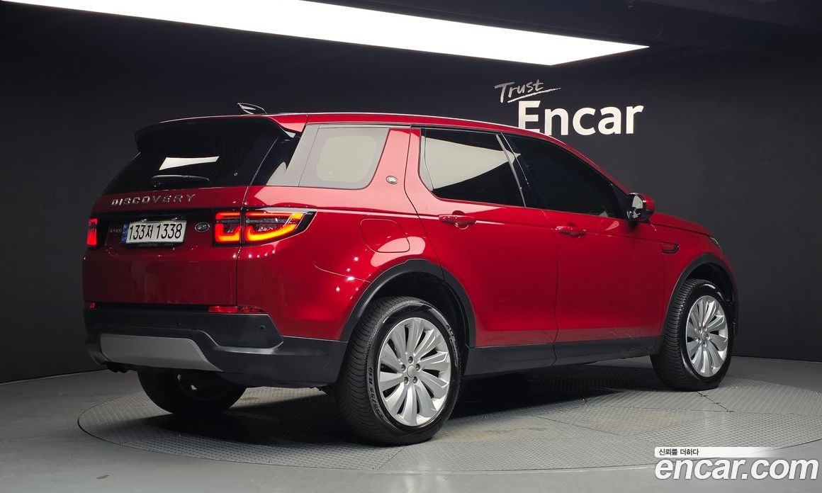 Land Rover Discovery Sport 2nd Gen фото 2