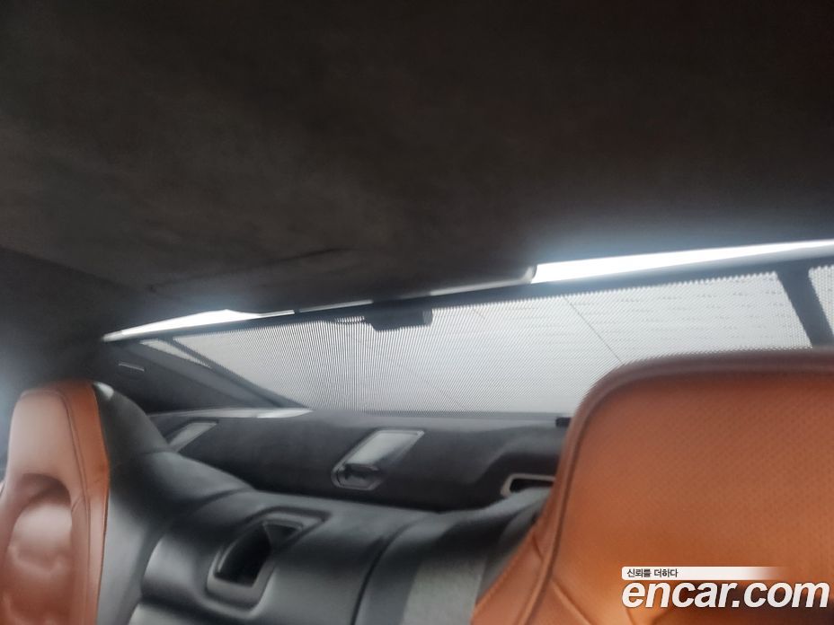 BMW 8-Series (G15) фото 12