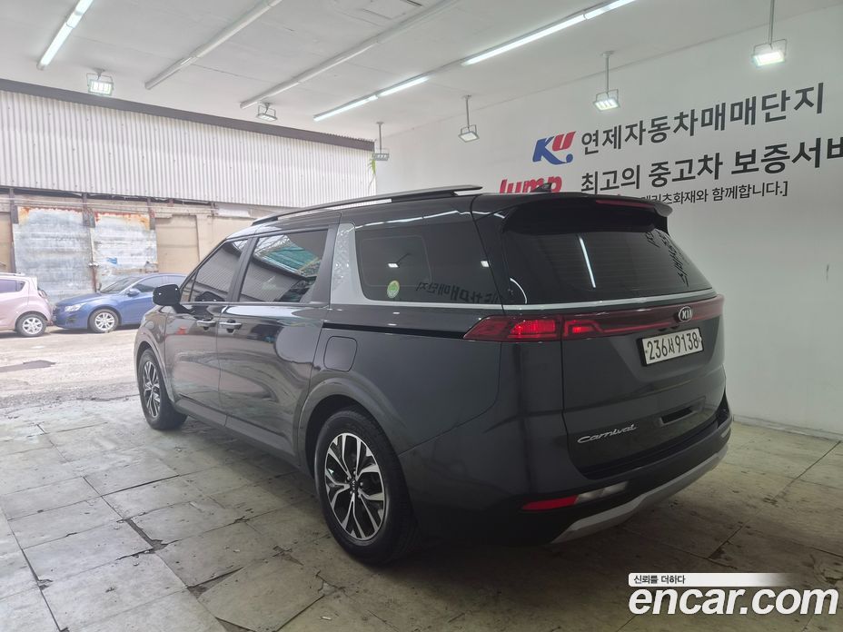 Kia Carnival 4th Gen фото 3