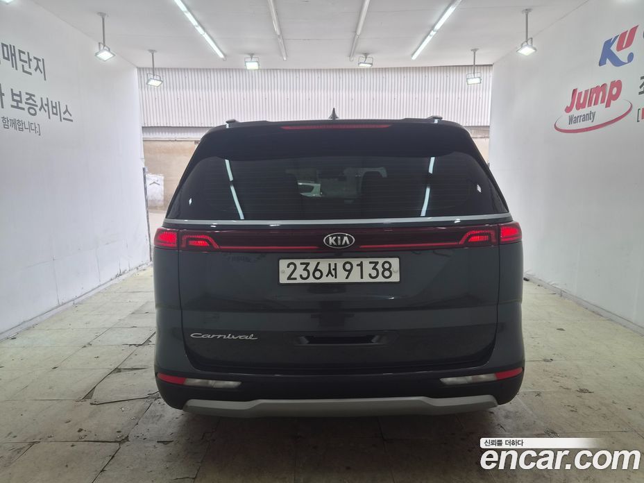 Kia Carnival 4th Gen фото 4