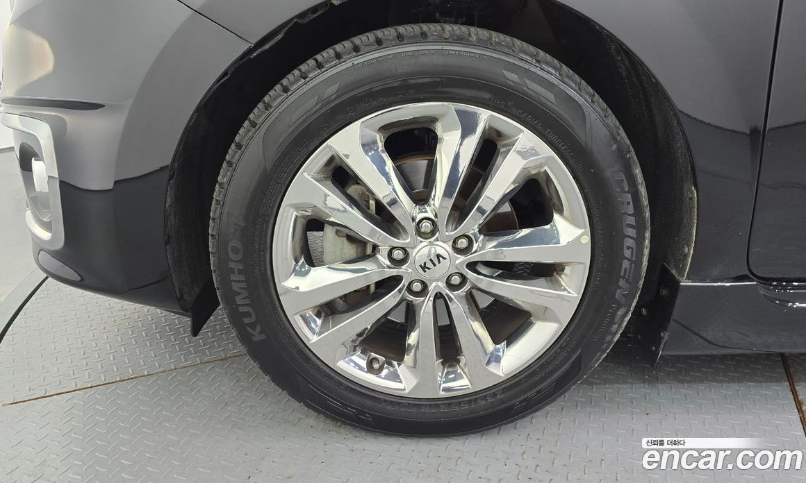 Kia Carnival 3rd Gen фото 5