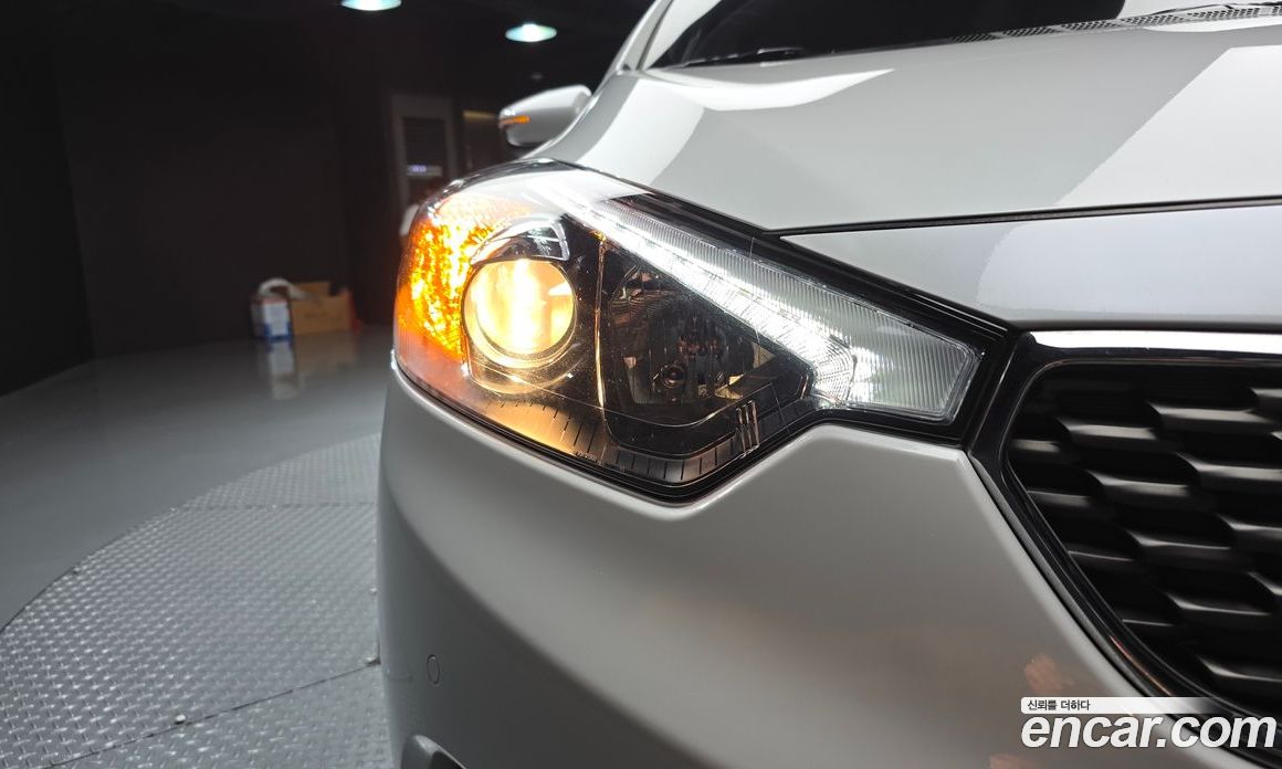 Kia K3 1st Gen фото 22