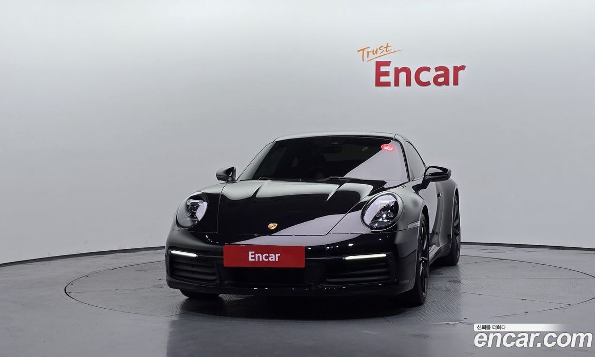 Porsche 911 (992) фото 3