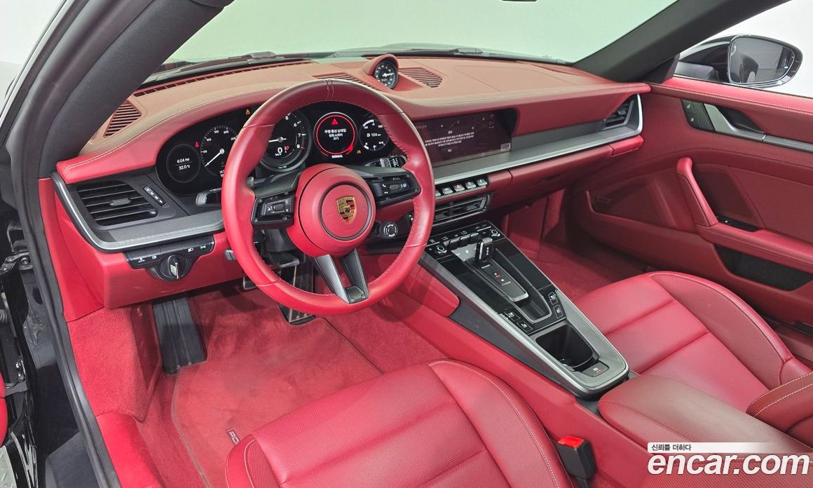 Porsche 911 (992) фото 7